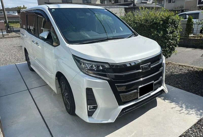 福山市神辺町K様　ノア　Si　W×B　平成３０年式　走行５万kmを188万円で買取　ハッピーカーズ福山店