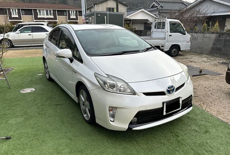 福山市神辺町で買取した平成24年式 トヨタ プリウス S 23万km