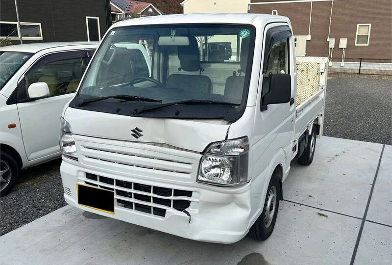 福山市神辺町K様より17万円で買取した令和2年式スズキ キャリイトラックの事故車