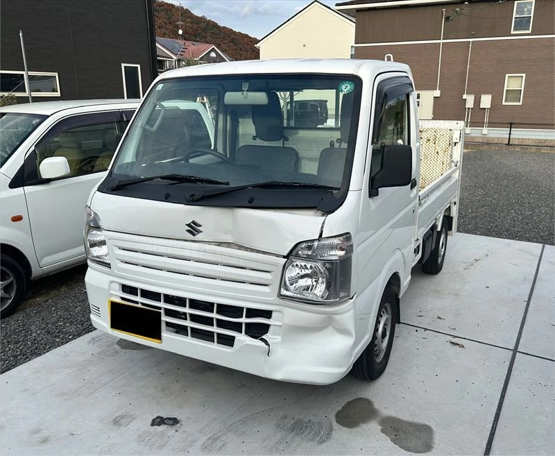 福山市神辺町K様より17万円で買取した令和2年式スズキ キャリイトラックの事故車