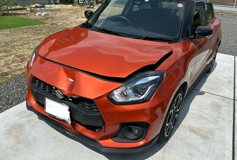 福山市神辺町で42万円で買取したフロント部分が損傷したスズキ スイフトスポーツZC33Sの事故車